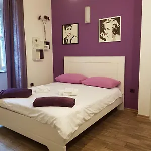 S Apartment