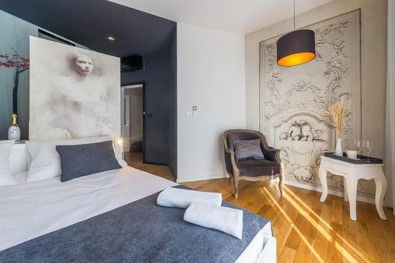 Central Rooms In Old Town By Belmont Realty Zadar